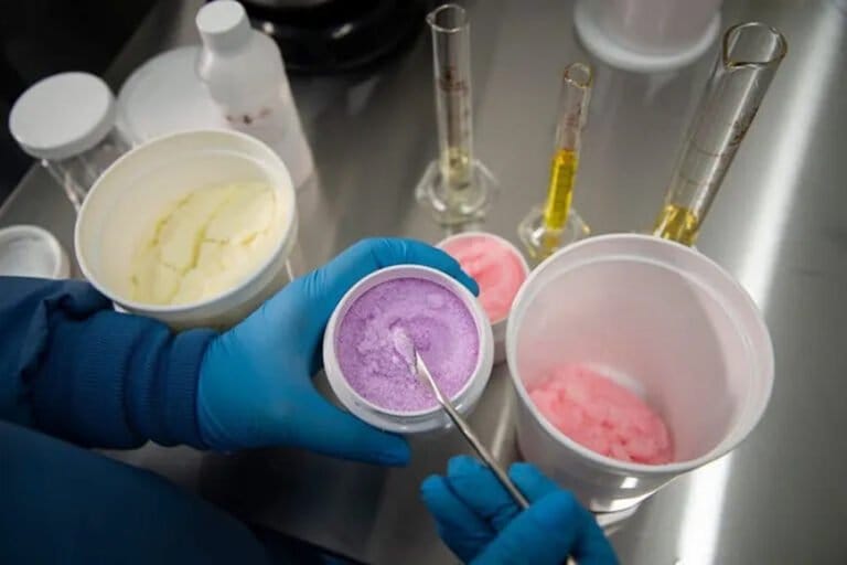 Ayurcann odnotował 25% wzrost sprzedaży w drugim kwartale, prognozując 50 mln USD przychodów w 2025 r. - MEDCAN24