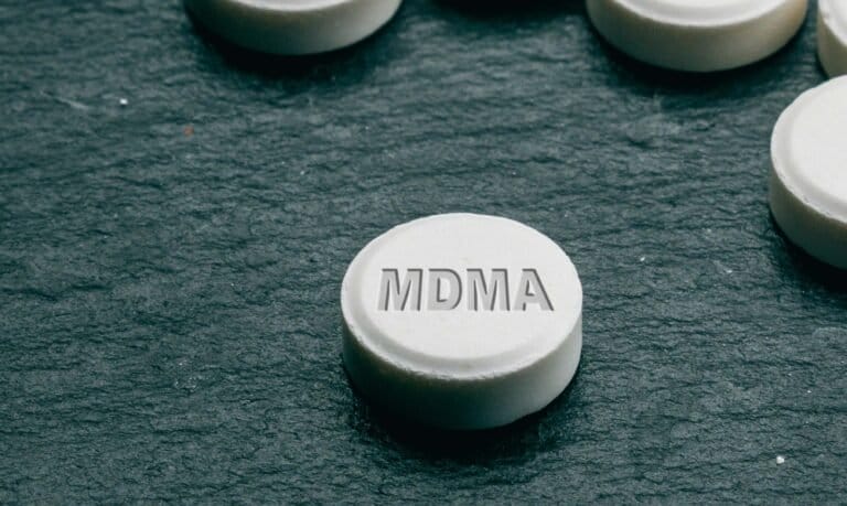PharmAla podpisuje umowę dystrybucyjną dla swojego leku MDMA w USA. - MEDCAN24