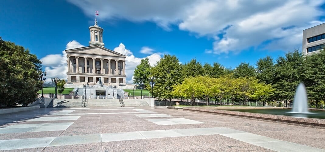 Tennessee House uchwala zakaz stosowania kwiatów konopi i THCA - MEDCAN24
