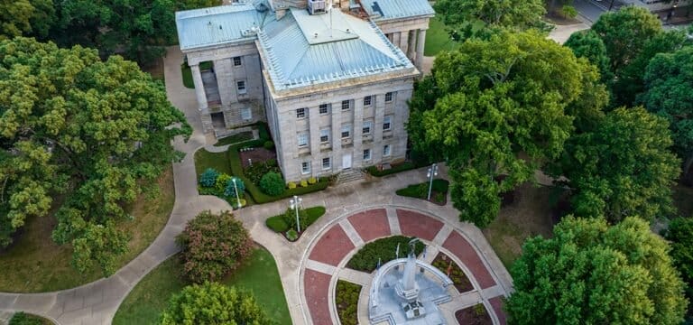 North Carolina Senators Advance Hemp THC Restrictions - MEDCAN24